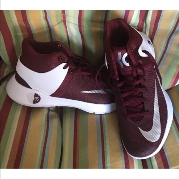 Nike Mens Kevin Durant Sneakers NWB